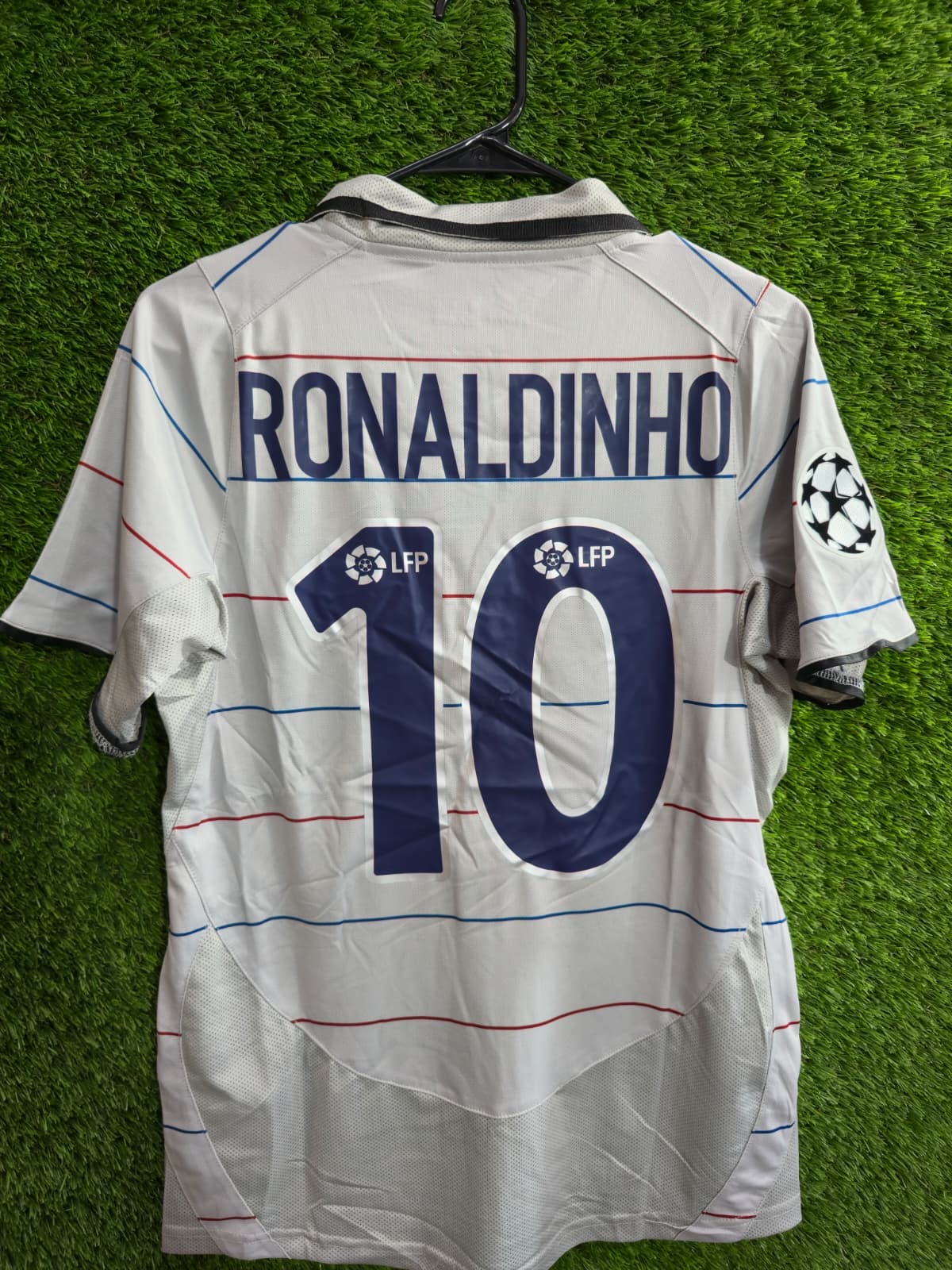 FC Barcelona 04/05 Third Kit(Ronaldinho)