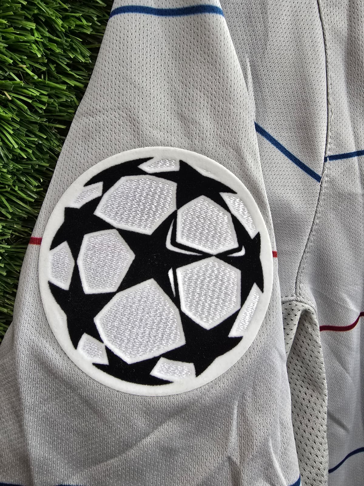 FC Barcelona 04/05 Third Kit(Ronaldinho)