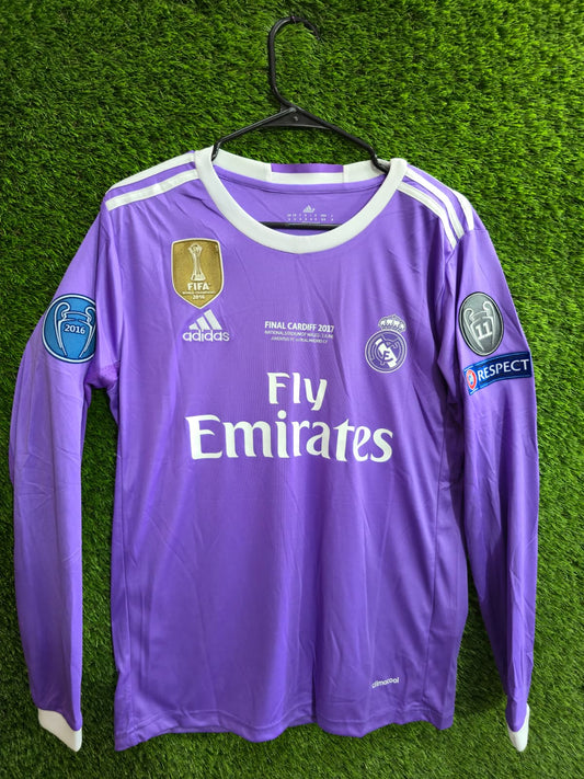Real Madrid 16/17 Away Final Champions(Ronaldo)
